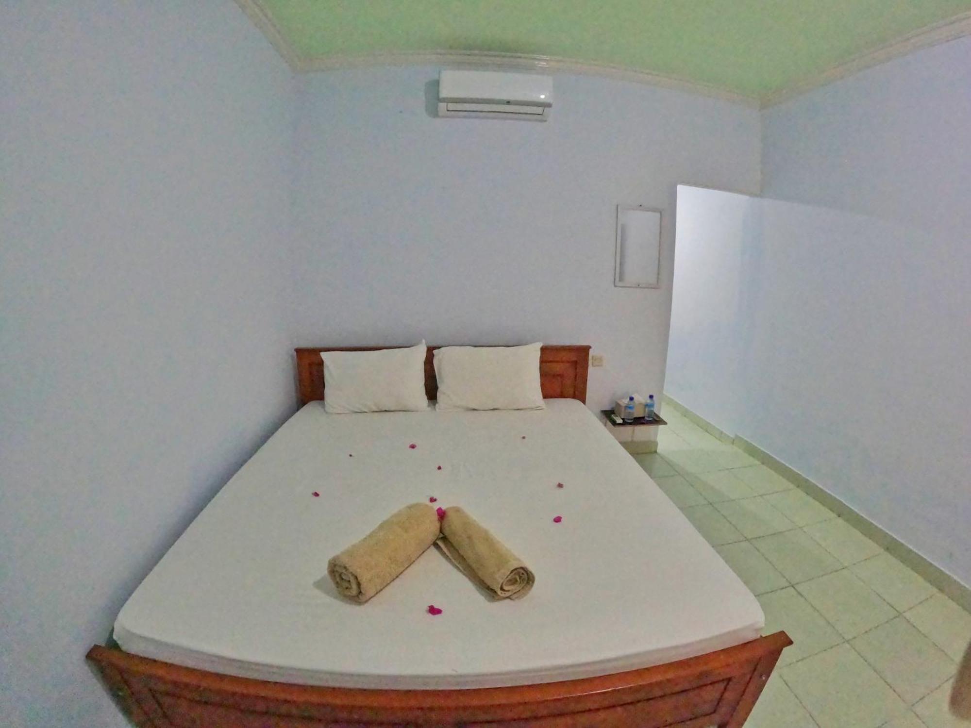 Mango Homestay Sekotong Exterior photo
